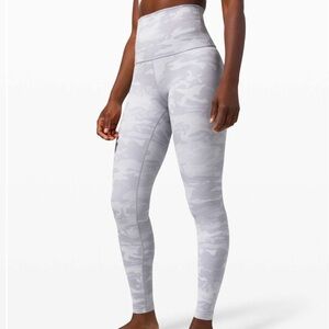 Lululemon Athletica Wunder Under Luxtreme Size 6